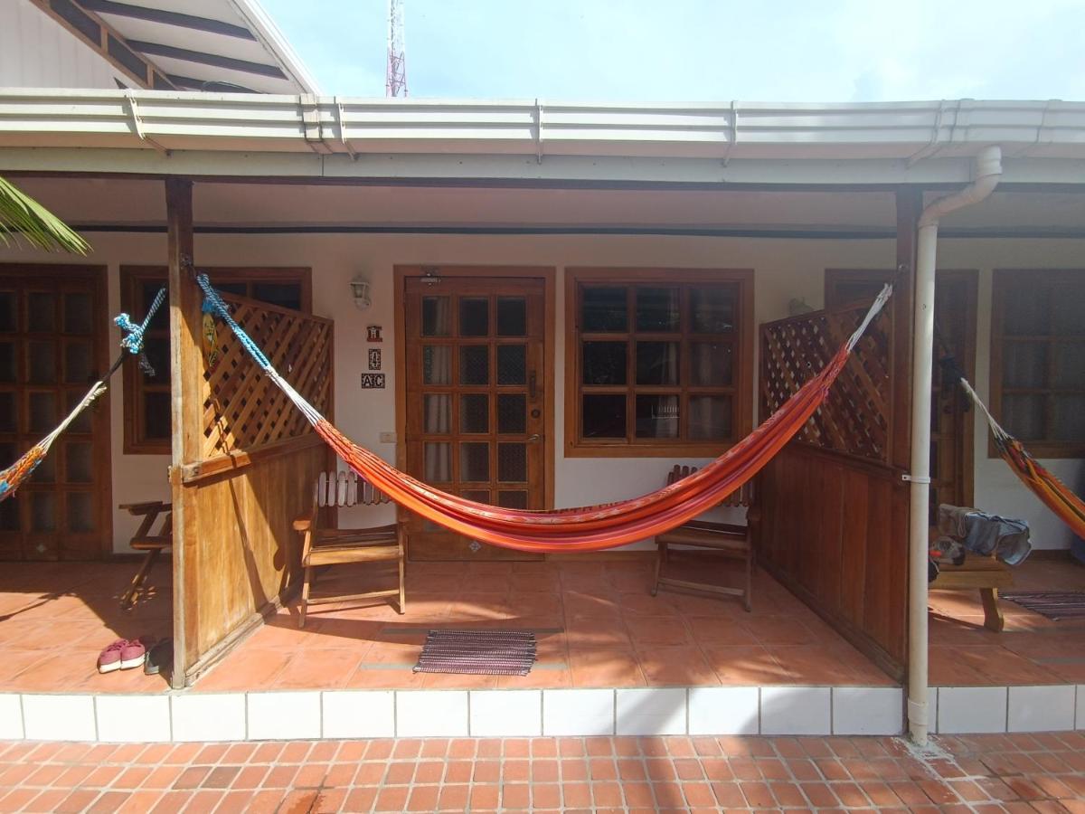 Posada Nena Caribe Puerto Viejo de Talamanca ภายนอก รูปภาพ