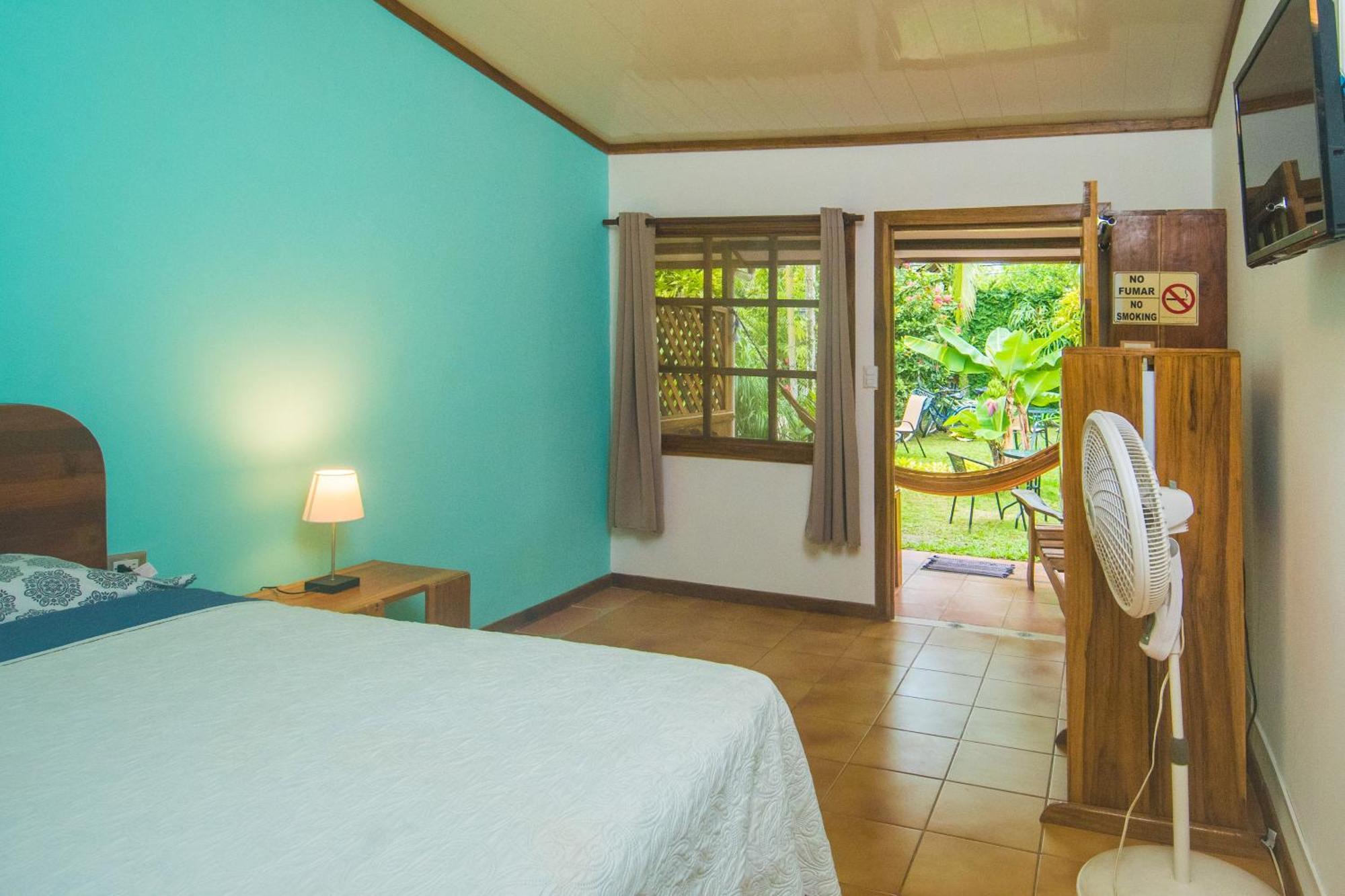Posada Nena Caribe Puerto Viejo de Talamanca ภายนอก รูปภาพ