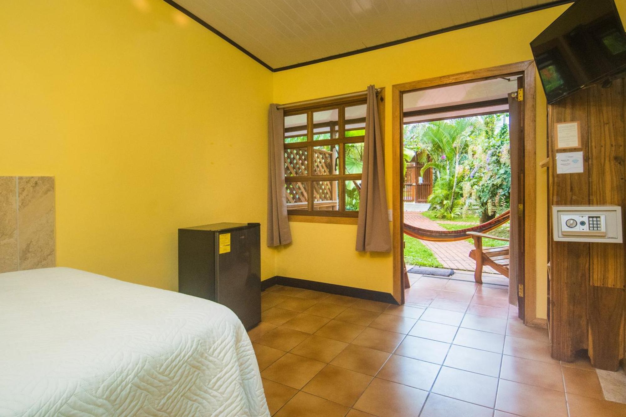 Posada Nena Caribe Puerto Viejo de Talamanca ภายนอก รูปภาพ