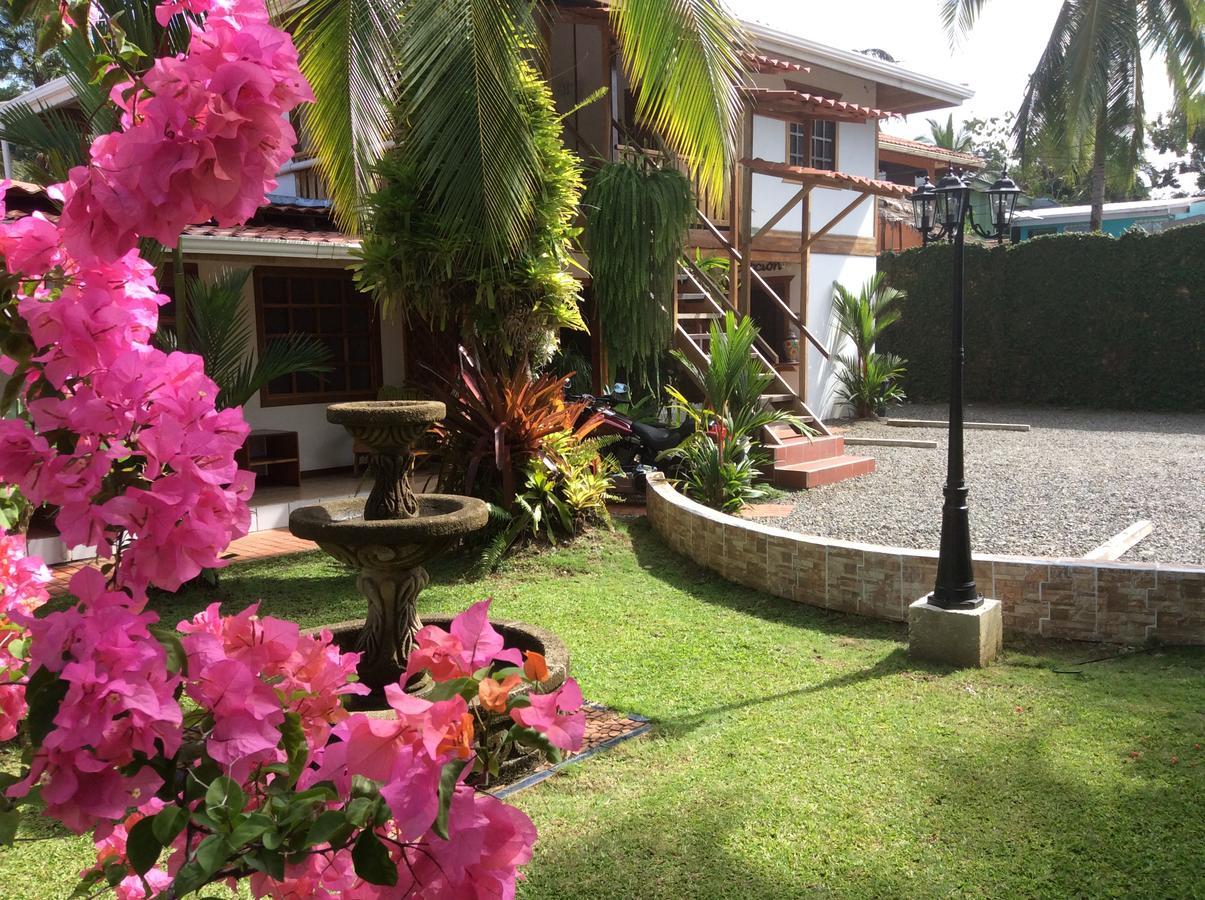 Posada Nena Caribe Puerto Viejo de Talamanca ภายนอก รูปภาพ